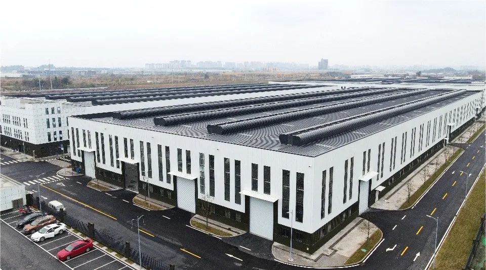 引進(jìn)2條噴粉線！這個動力電池項目建設(shè)基本完成，開始小規(guī)模試產(chǎn)！